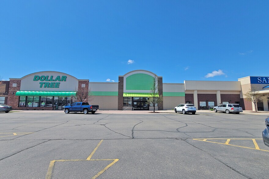 Primary Photo Of 910-962 22nd Ave S, Brookings Storefront For Lease