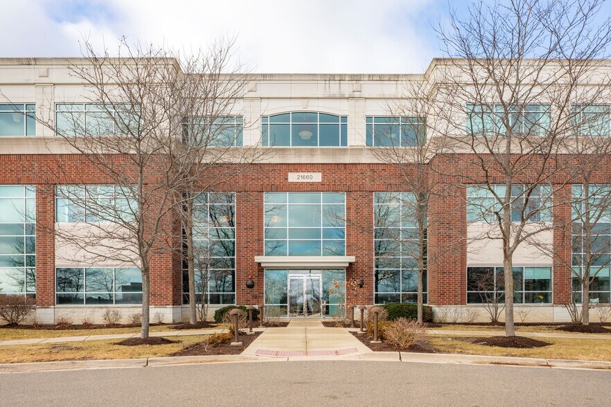 More Photos Of 21660 W Field Pky, Deer Park Office For Sale
