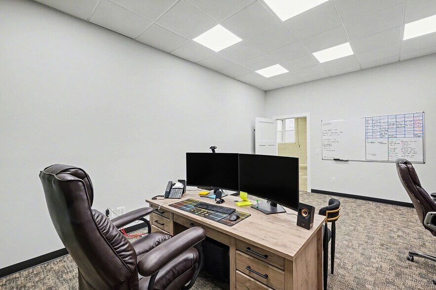 More Photos Of 5650 Jamestown Rd, Shelby Township Warehouse For Sale