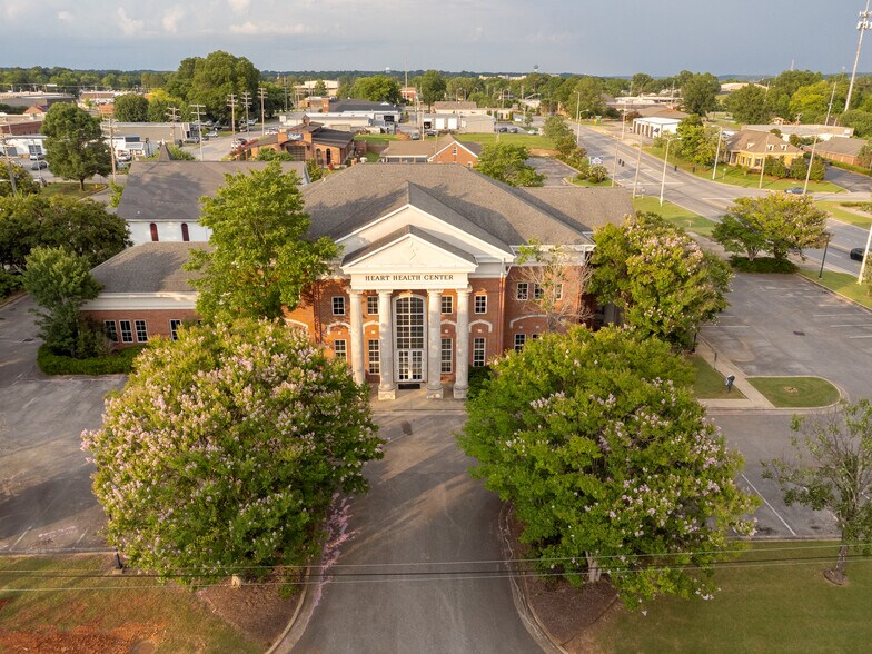 More Photos Of 201 E Dr Hicks Blvd, Florence Medical For Sale