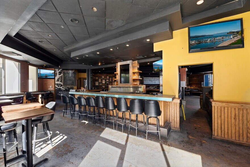 More Photos Of 30105-30135 Agoura Rd, Agoura Hills Unknown For Lease