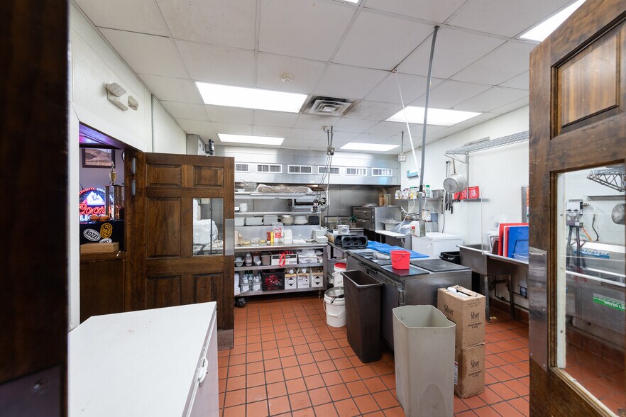 More Photos Of 4195 Washington St, Boston Bar For Sale