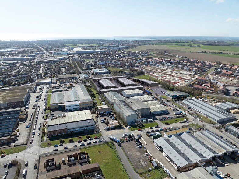 More Photos Of Continental Approach, Margate Unknown For Lease