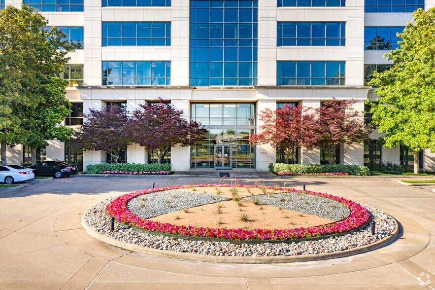 More Photos Of 16633 N Dallas Pky, Addison Office For Lease