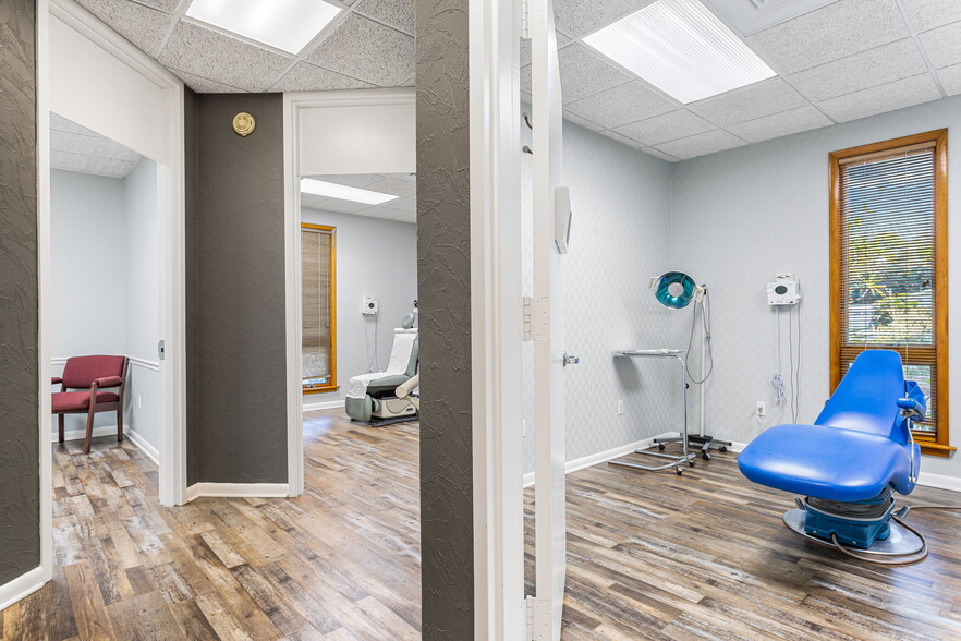 More Photos Of 609 Indian Rocks Rd, Belleair Medical For Sale