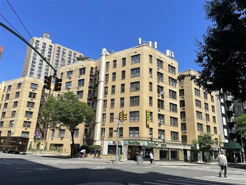 More Photos Of 85 4th Ave, New York Apartments For Lease