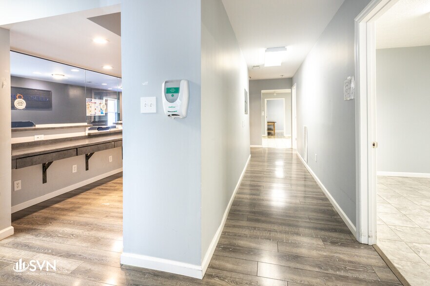 More Photos Of 1606 US Highway 27 N, Cynthiana Office For Sale