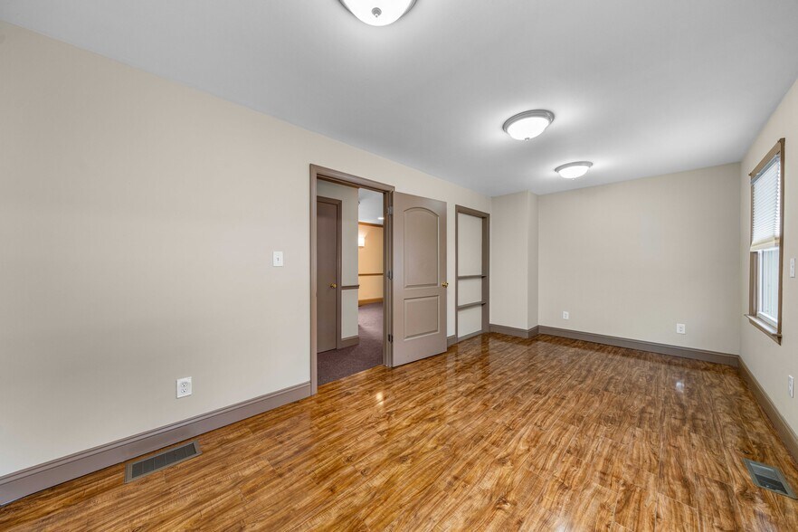 More Photos Of 2417 Silverside Rd, Wilmington Office For Sale