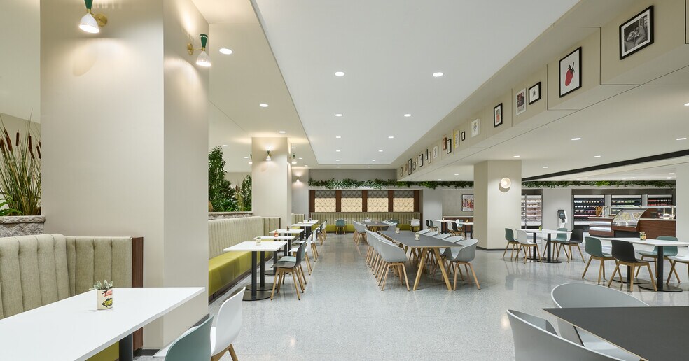 More Photos Of 625 Marquette Ave, Minneapolis Office For Sale