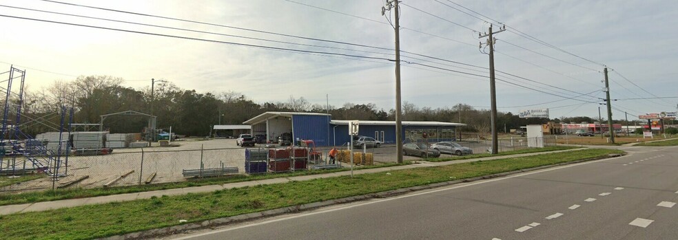 More Photos Of 8653 Pensacola Blvd, Pensacola Freestanding For Lease