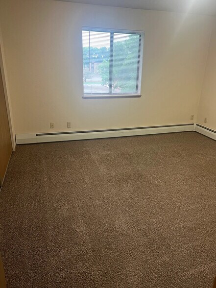 More Photos Of 160-180 Homestead Rd, Mankato Apartments For Sale