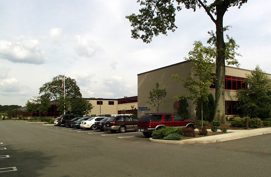 More Photos Of 125 Old Gate Ln, Milford Distribution For Lease