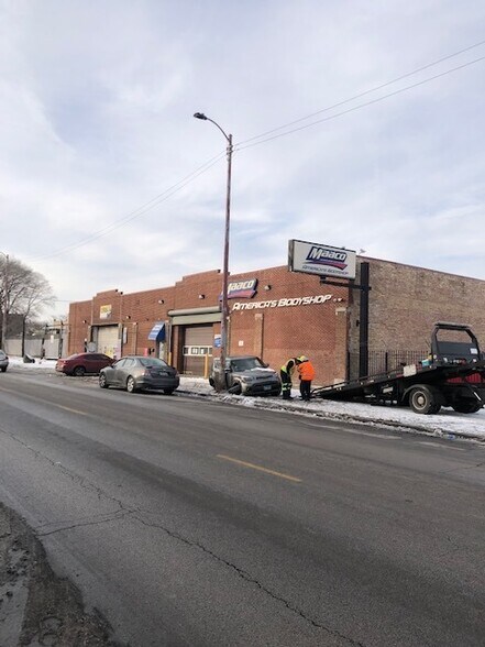 More Photos Of 4718-4722 W Harrison St, Chicago Warehouse For Sale