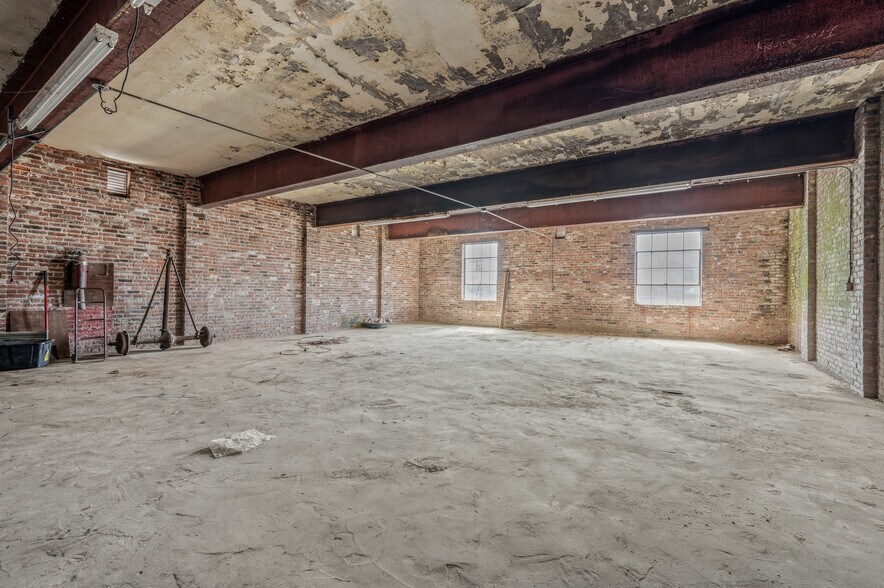 More Photos Of 2400 Barnum Ave, Stratford Industrial For Sale