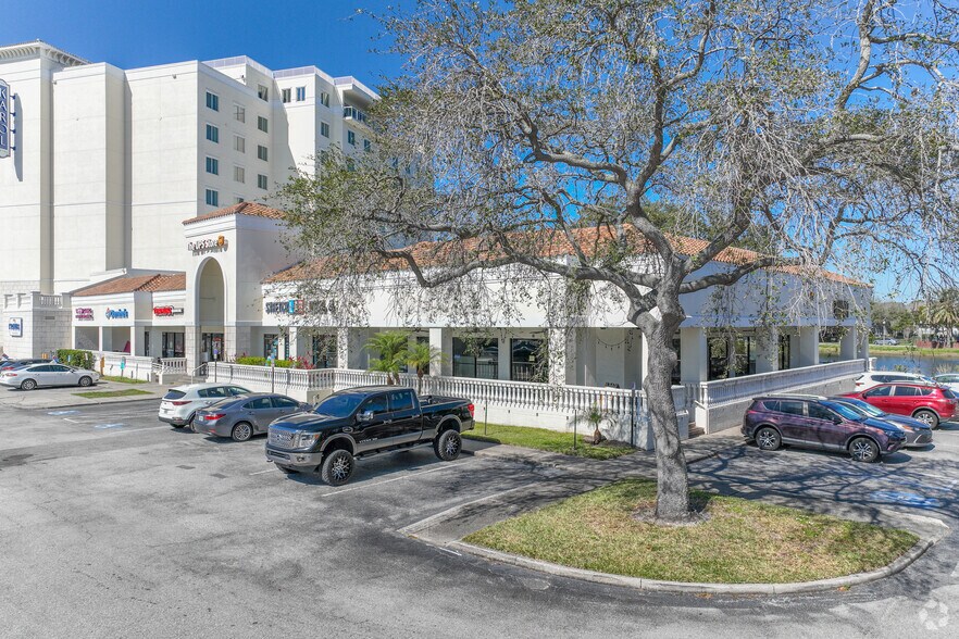 More Photos Of 2645-2695 Ulmerton Rd, Clearwater Freestanding For Lease
