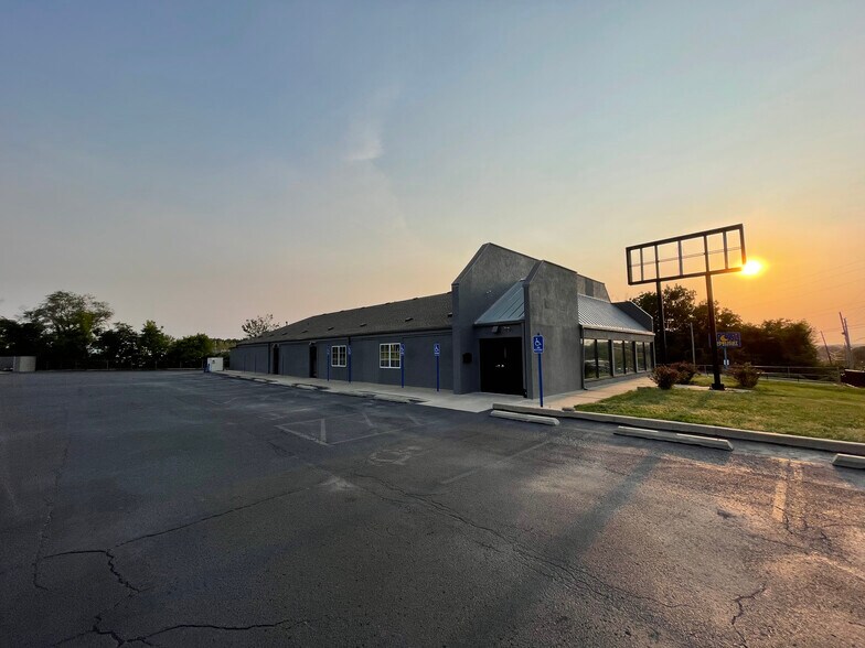 Primary Photo Of 5041 State Ave, Kansas City Freestanding For Sale