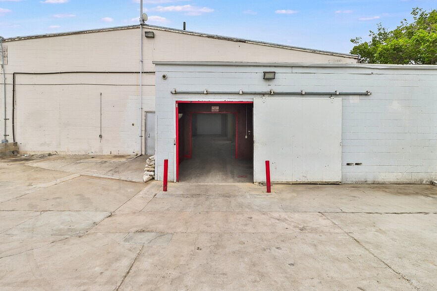 More Photos Of 1530 1st St, San Fernando Manufacturing For Lease