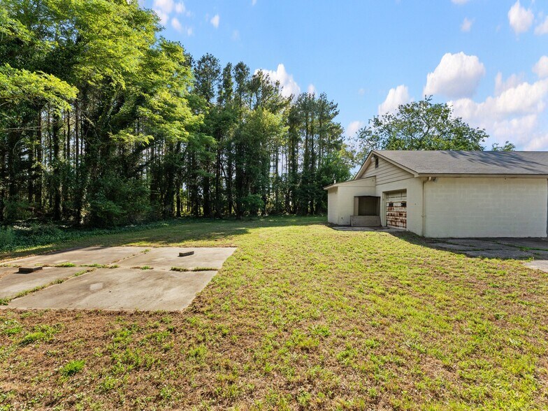 More Photos Of 15242 General Puller Hwy, Hardyville Freestanding For Sale