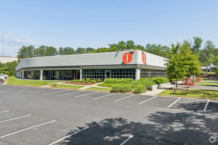 More Photos Of 1000 Holcomb Woods Pky, Roswell Unknown For Lease