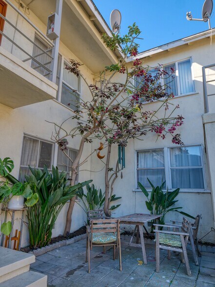 More Photos Of 4061 Wade St, Los Angeles Apartments For Sale