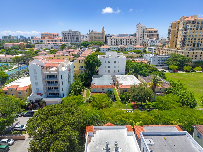 More Photos Of 114 Menores Ave, Coral Gables Apartments For Sale