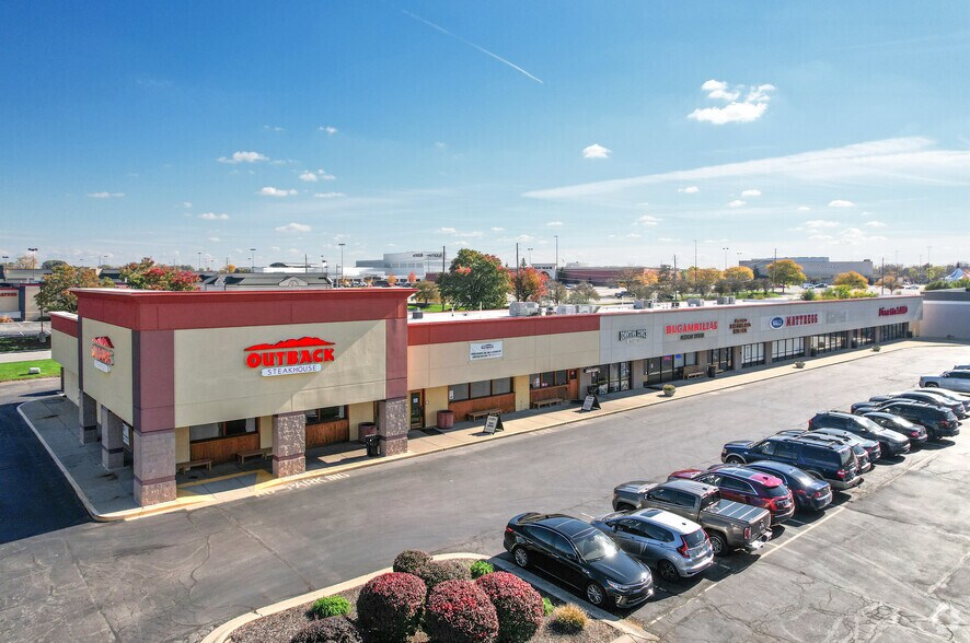 More Photos Of 5612-5769 Castleton Corner Ln, Indianapolis Unknown For Lease