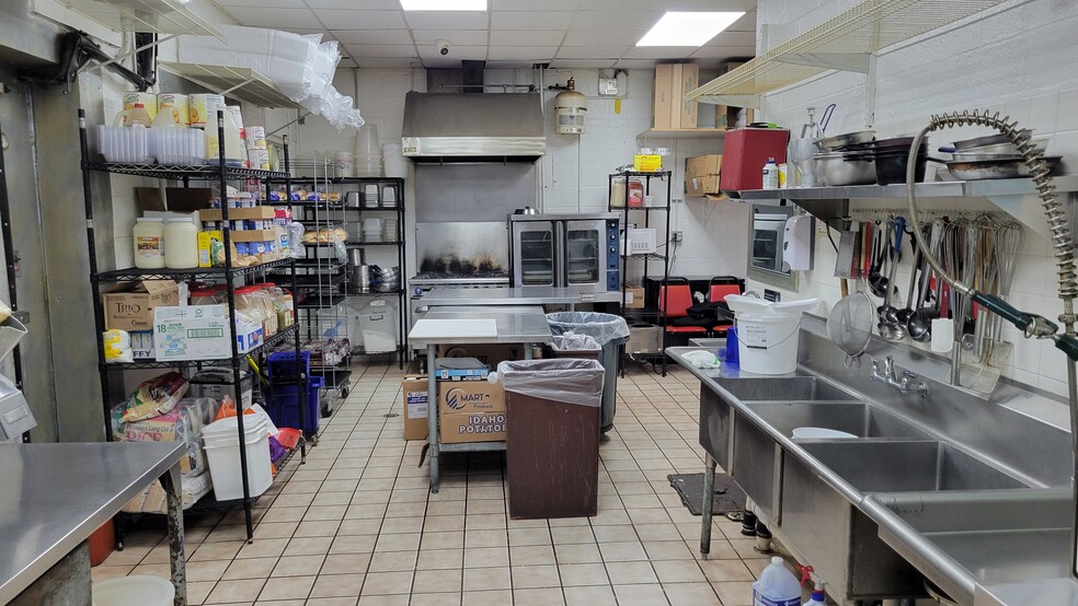 More Photos Of 20804 Plymouth Rd, Detroit Restaurant For Sale