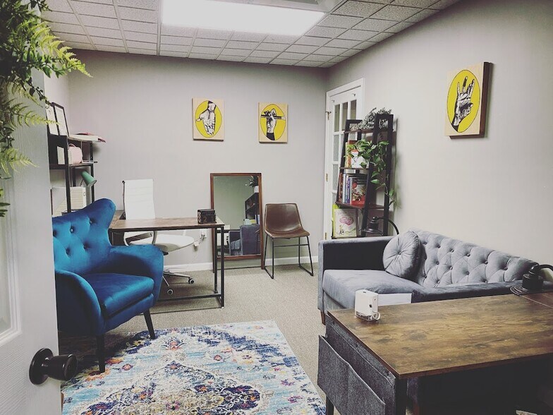 More Photos Of 110 Hopewell Rd, Downingtown Medical For Lease