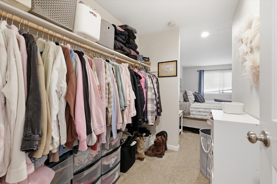 More Photos Of 1601-1607 Bonney Ave, Sumner Apartments For Sale