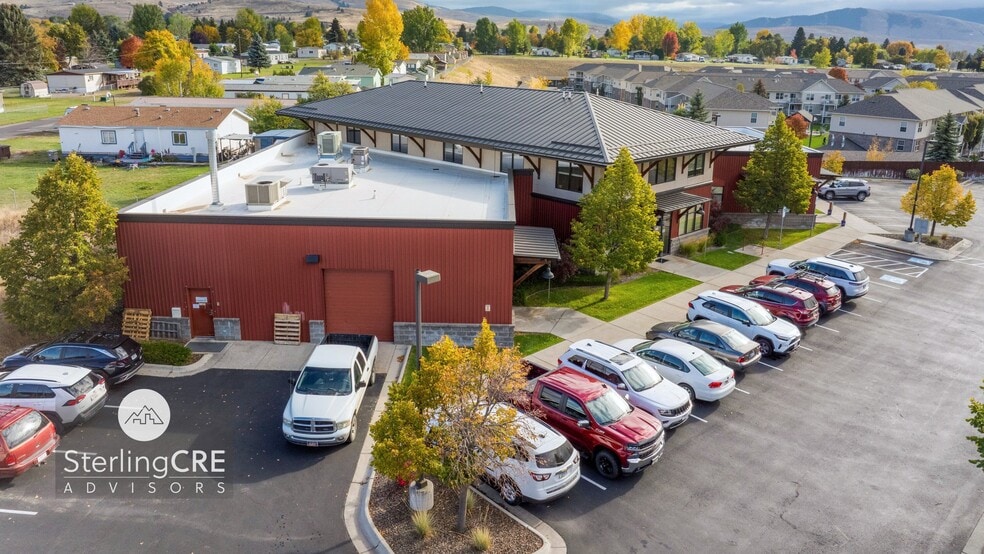 More Photos Of 4404 Expressway, Missoula Flex For Lease