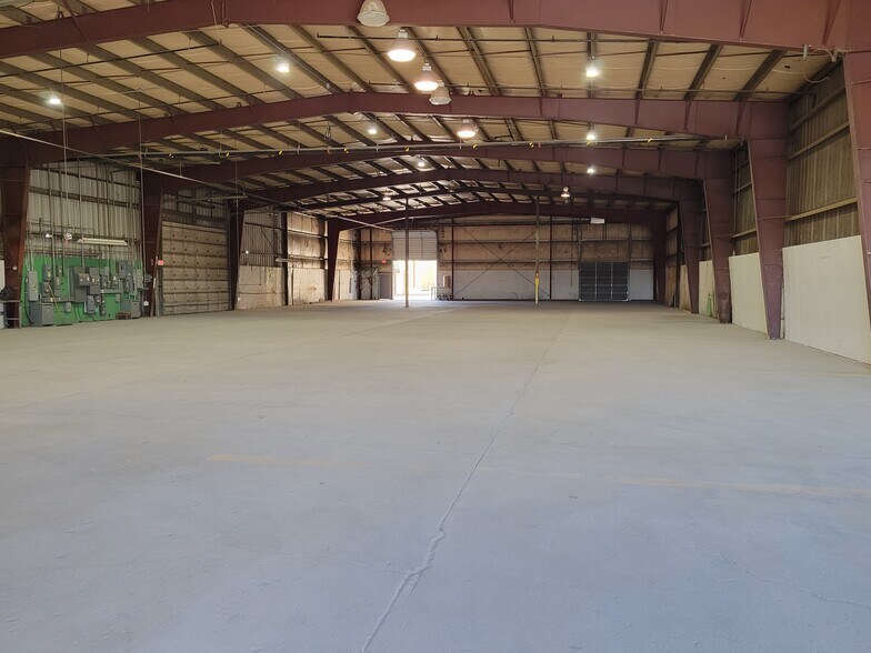 More Photos Of 1941 NW Industrial Park Rd, Prineville Warehouse For Sale