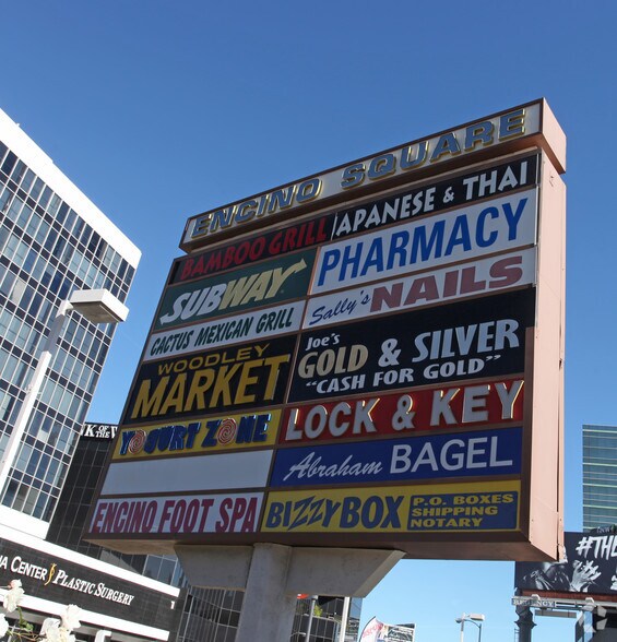 More Photos Of 16060 Ventura Blvd, Encino Storefront For Sale