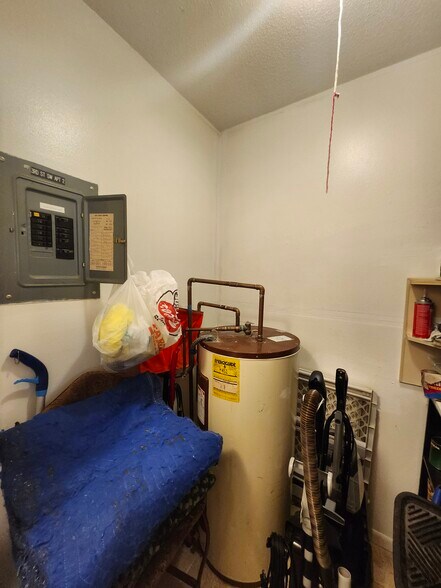 More Photos Of 204 3rd St SW, Rake Apartments For Sale