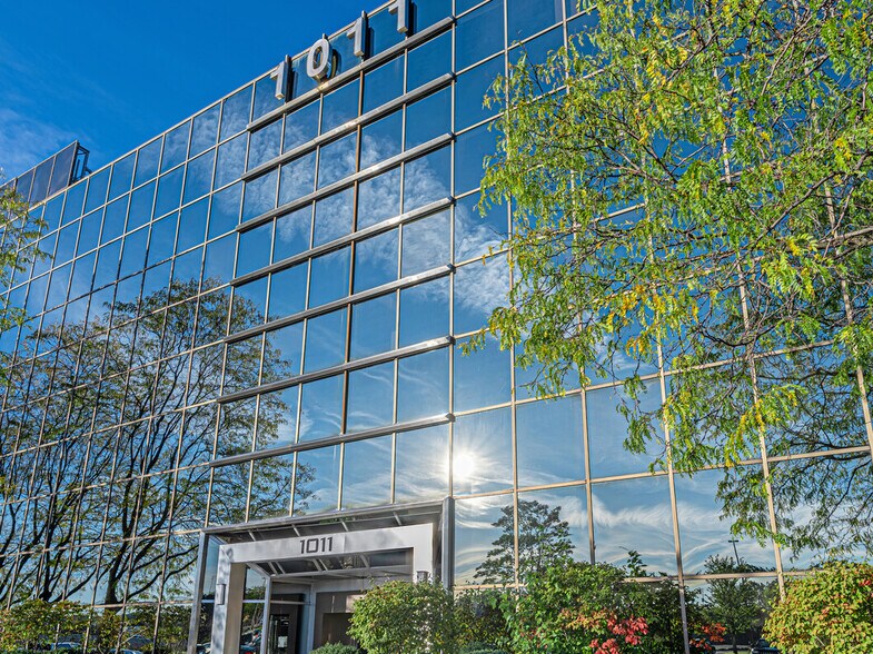 More Photos Of 1011 E Touhy Ave, Des Plaines Medical For Lease