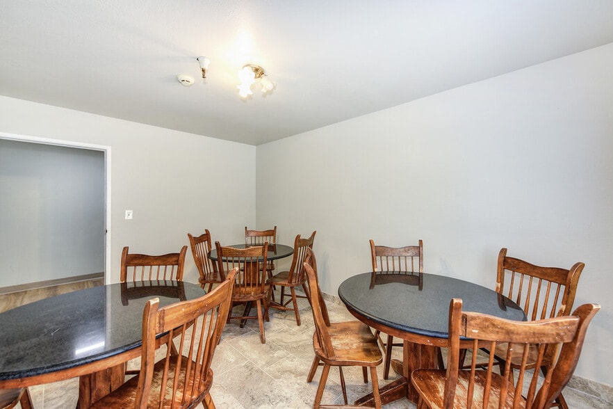 More Photos Of 7710 Sunset Ave, Fair Oaks Assisted Living For Sale