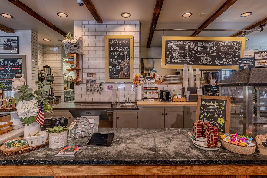 More Photos Of 305 Main St, Peru Restaurant For Sale
