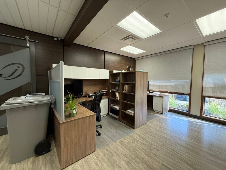 More Photos Of 518 Laura Av, Red Deer County Office For Sale