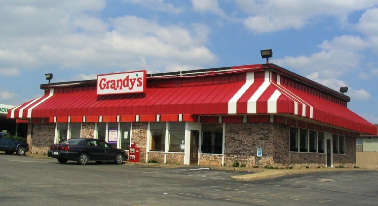 More Photos Of 212 S Air Depot Blvd, Midwest City Restaurant For Sale