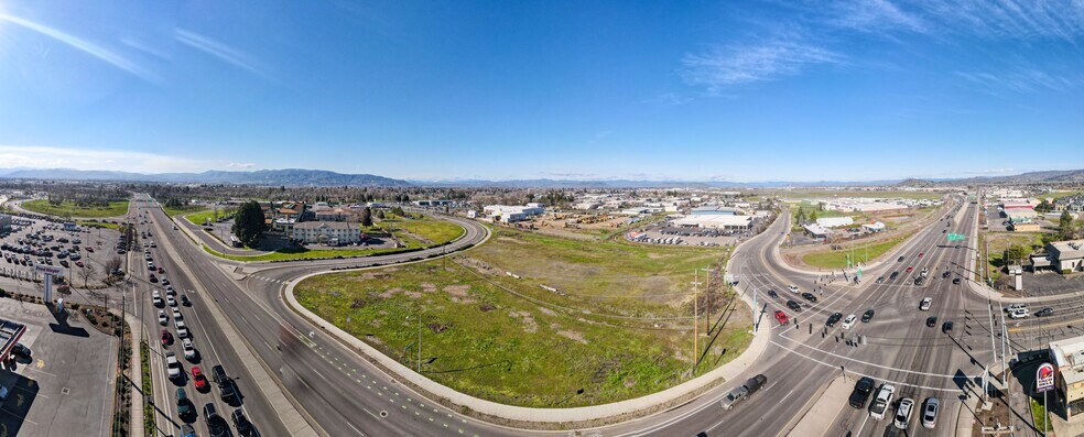 More Photos Of 2453 Crater Lake Highway, Medford Land For Sale