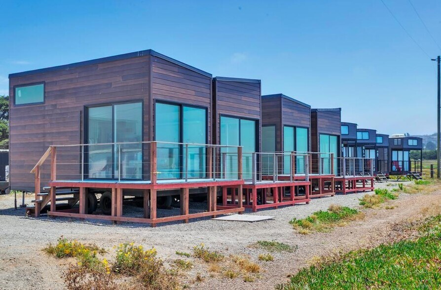 More Photos Of 2152 Olympic Way, Daly City Horse Stables For Sale