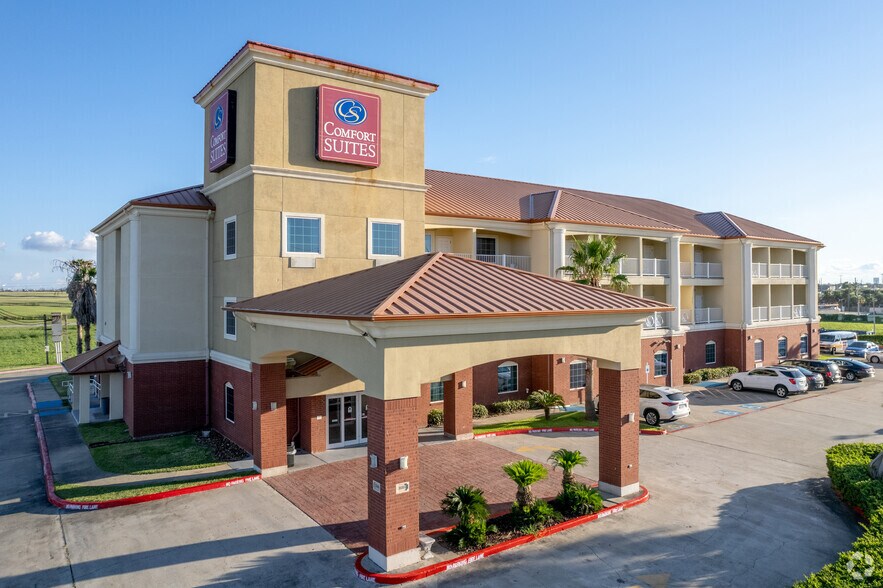 Primary Photo Of 3606 89th St, Galveston Hotel For Sale