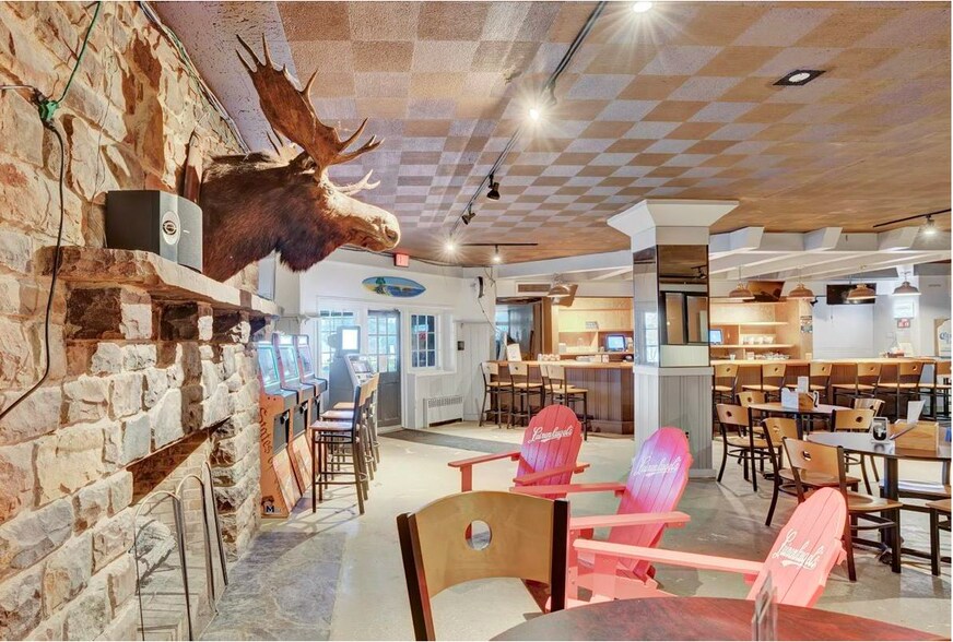 More Photos Of 428 Moseywood Rd, Lake Harmony Hotel For Sale