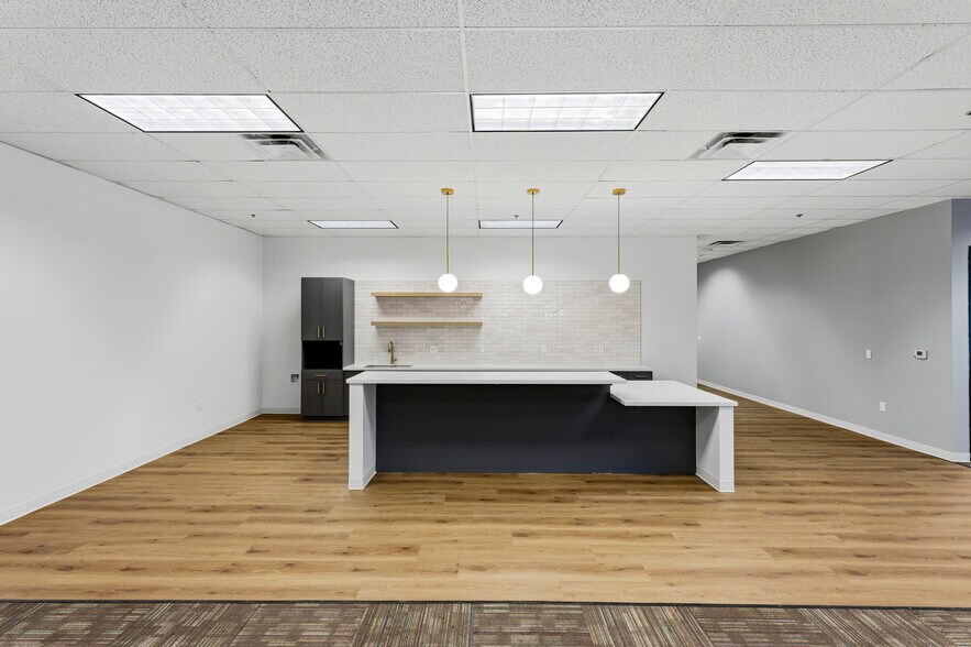 More Photos Of 8260 S Hardy Dr, Tempe Office For Lease
