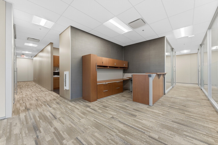 More Photos Of 423 Fortress Blvd, Morgantown Office For Sale