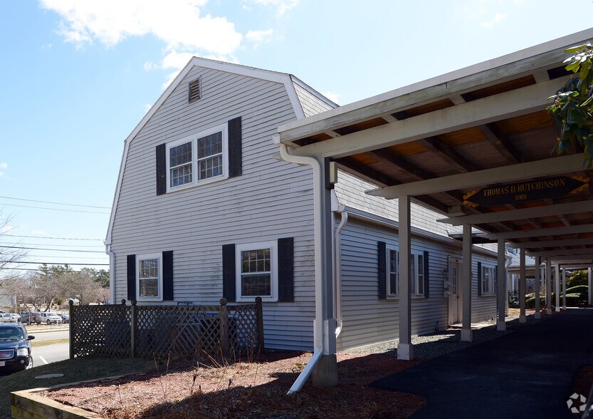 More Photos Of 346 Gifford St, Falmouth Office For Sale