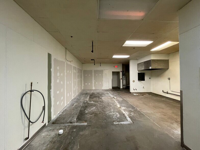 More Photos Of 1209-1279 Main St, Imperial General Retail For Lease