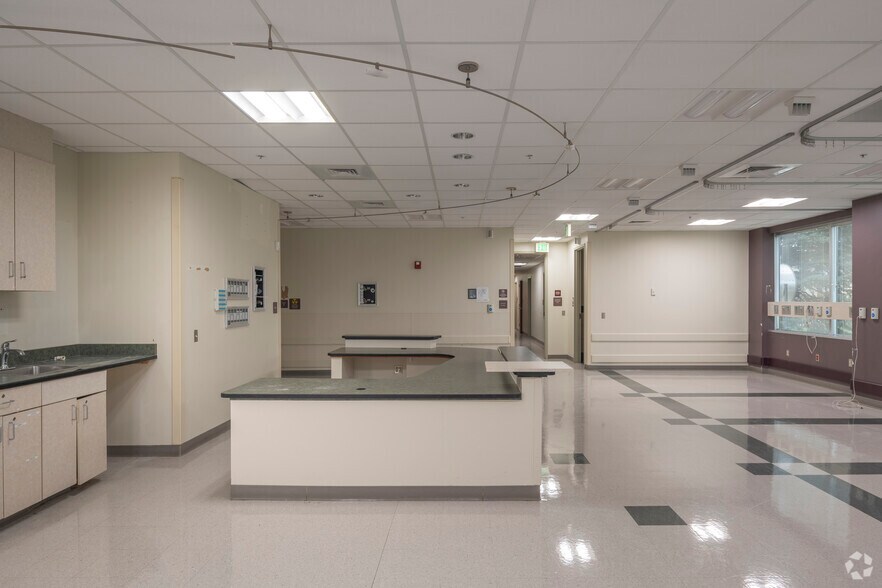 More Photos Of 7447 E Berry Ave, Greenwood Village Medical For Sale