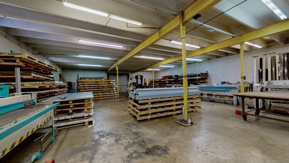 More Photos Of 405 Industrial Dr, Mount Juliet Warehouse For Sale