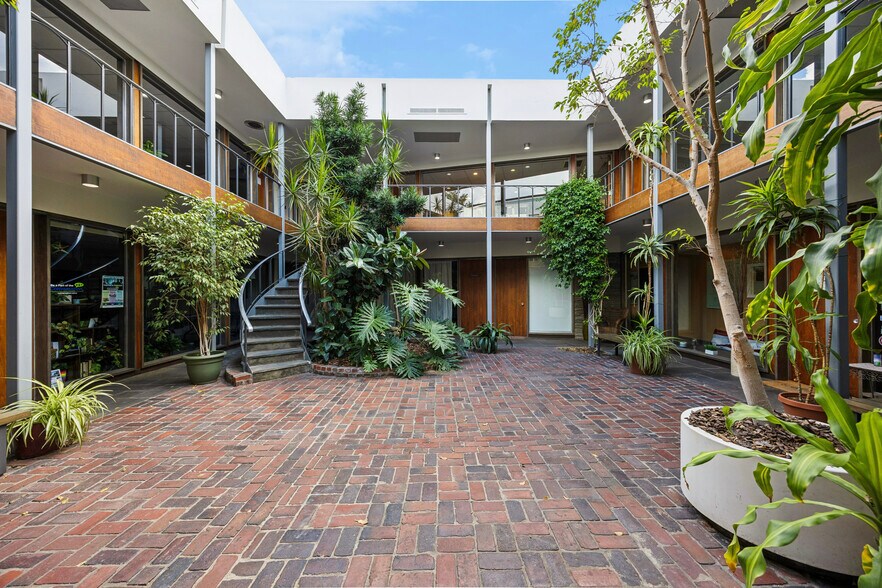 More Photos Of 16 Lancaster Ave, Ardmore Office For Lease