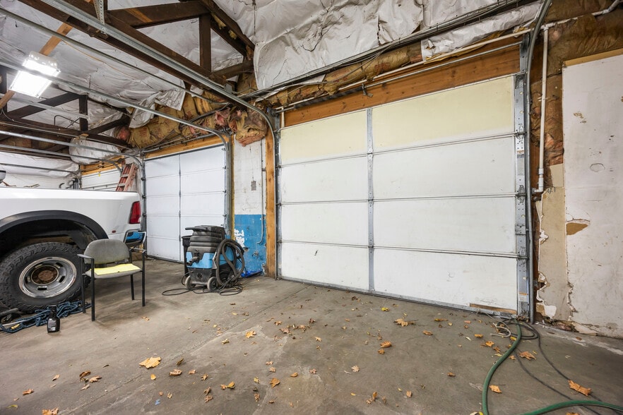 More Photos Of 518 W Columbia Dr, Kennewick Storefront Retail Office For Lease